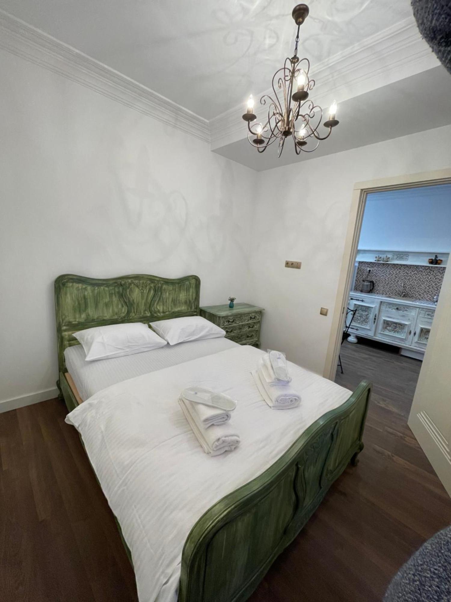 Picasso Apartment 쿠타이시 외부 사진