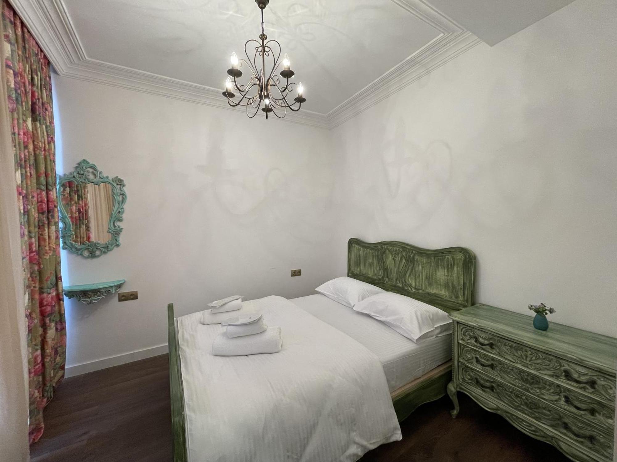 Picasso Apartment 쿠타이시 외부 사진