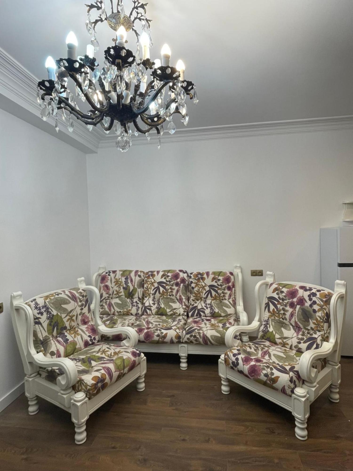 Picasso Apartment 쿠타이시 외부 사진