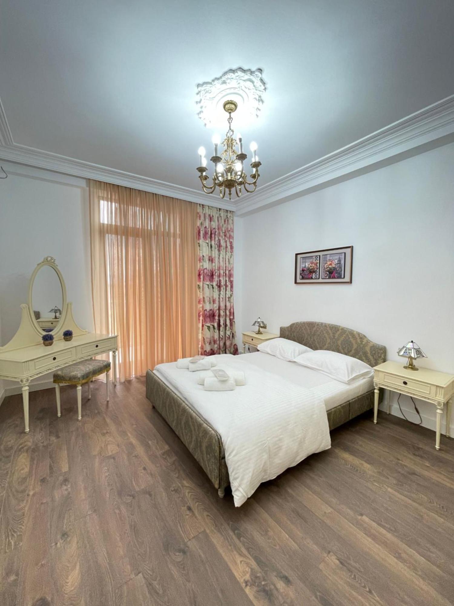 Picasso Apartment 쿠타이시 외부 사진