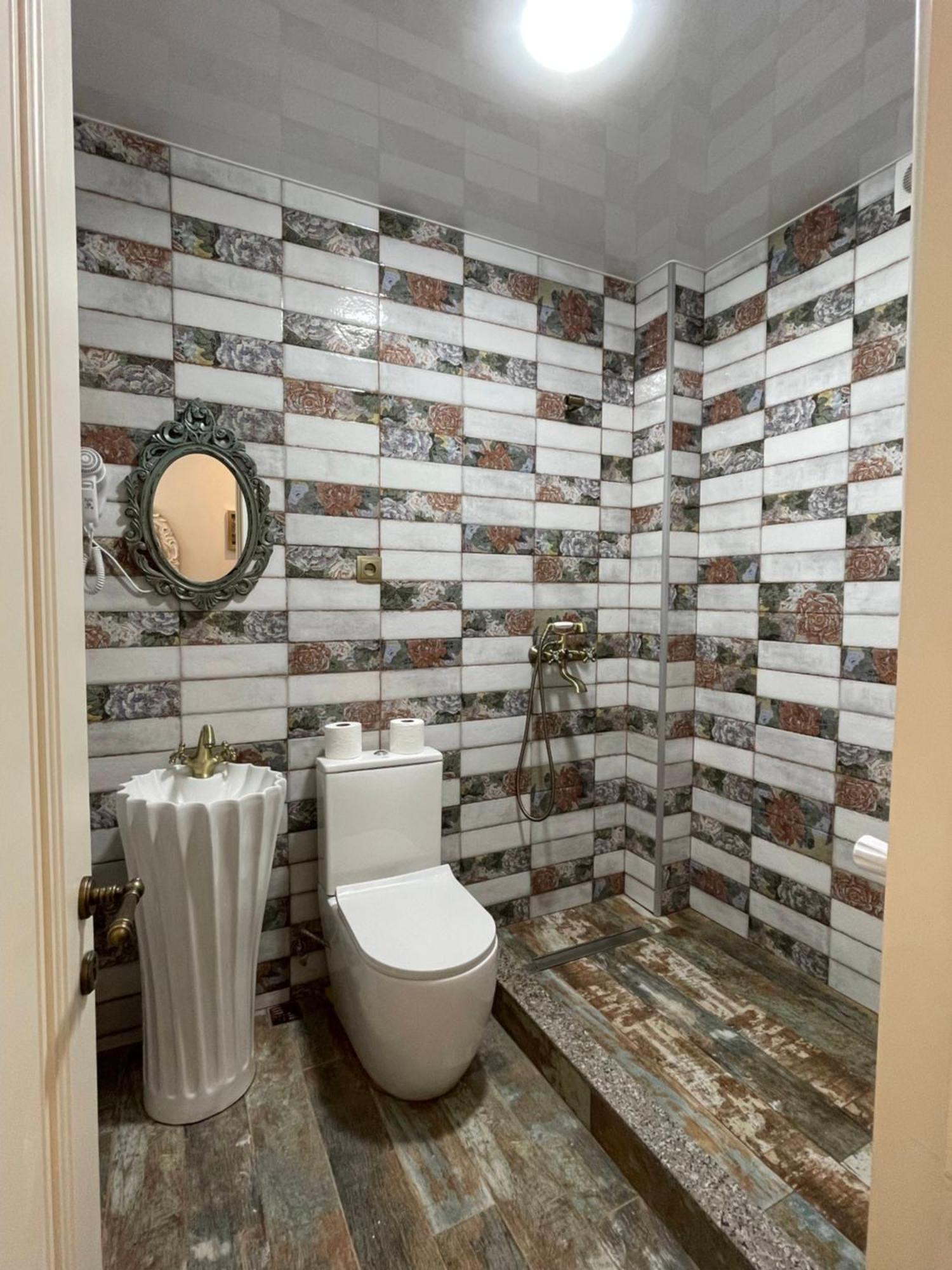 Picasso Apartment 쿠타이시 외부 사진